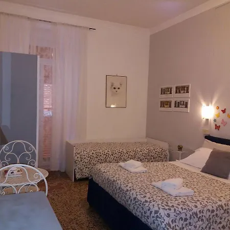 Bed & Breakfast Argentina House Genova